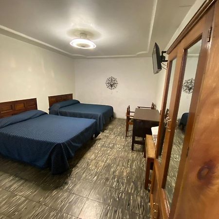 Hotel Flamingos De Ciudad Guzman Εξωτερικό φωτογραφία