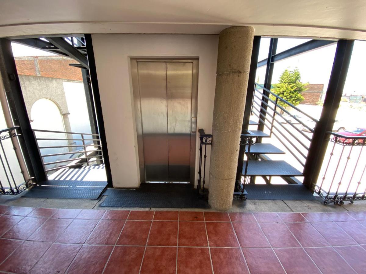 Hotel Flamingos De Ciudad Guzman Εξωτερικό φωτογραφία